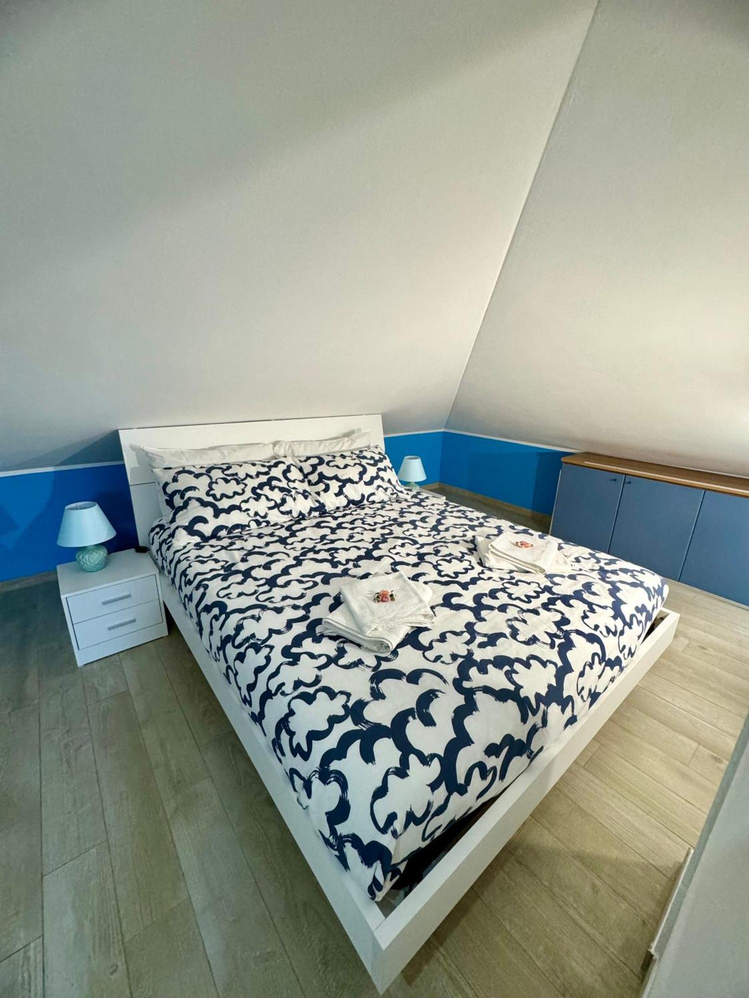 Sky Loft Daire Alba  Dış mekan fotoğraf